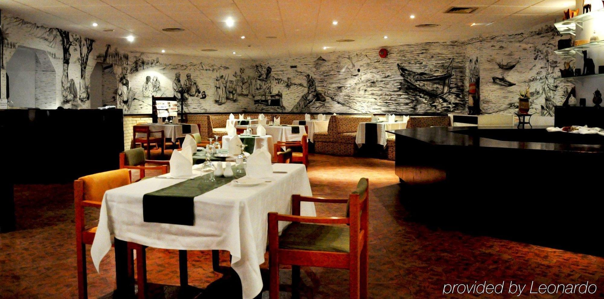 Tulip Inn Downtown Mascate Extérieur photo